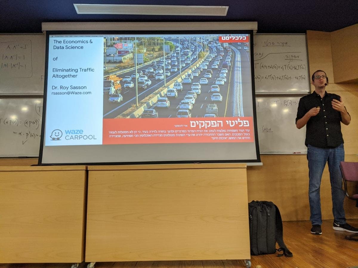 Pie & AI: Haifa-Disrupt traffic with data and machine learning